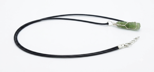 Collar con Colgante de Aventurina Verde Natural de Doble Punta en Forma de Lápiz, Envuelto en Alambre, Joyería de Piedra Preciosa de Cuarzo con Energía Curativa - Product Image 5
