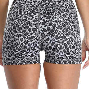 Short de yoga sans couture avec logo personnalisé pour femmes Short de yoga respirant et doux pour la peau - Product Image 6