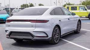 HA N B Y D HA N 701 FLAGSHIP EV Modèle 2025 Véhicule Électrique à Quatre Roues Motrices Autonomie 501-600km Puissance 300KW pour Importation Japon - Product Image 6