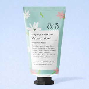 Crema de Manos con Fragancia Verde Tierno con Ácido Hialurónico, Hecho en Corea, Envase en Tubo para Mujeres Adultas, Todo Tipo de Piel - Product Image 4