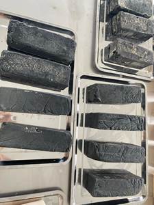 Jabón de carbón de bambú activado con tamaño personalizado peso 200 gramos cada uno Jabón de baño de carbón de bambú ÁNGULO - Product Image 2