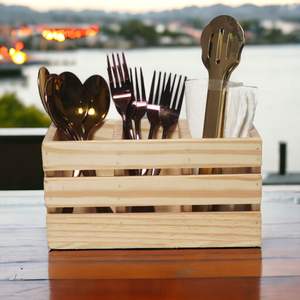 Moderno Porta Cubiertos de Madera Natural Hecho a Mano, Organizador de Mesa Duradero con Múltiples Compartimentos, Diseño de Listones para Cucharas, Tenedores y Cuchillos - Product Image 4