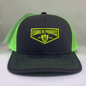 Gorra Trucker de 6 Paneles INJAE VINA con Parche de Logotipo Bordado, Verde Neón y Negro, Malla Transpirable, Ajustable, Hebilla de Una Sola Fila, Estructurada - Product Image 1