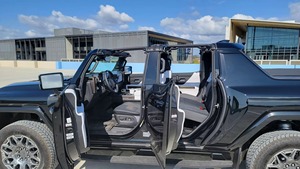 2024 Certified Clean And Fairly Used GMC Hum-mer EV Pickup 3X Electric Turbo Engine Automatic Gearbox Dark Leather ACC FWD R17 - Product Image 3