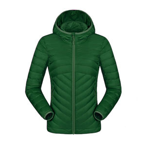 เสื้อแจ็คเก็ตพัฟเฟอร์ผู้หญิง โลโก้สั่งทำ น้ำหนักเบา กันน้ำ ระบายอากาศได้ดี เป็นมิตรกับสิ่งแวดล้อม บุใยโพลีเอสเตอร์ อุ่นสบาย มีฮู้ด ทรงโอเวอร์ไซส์ - Product Image 4