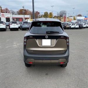 Nissan Kicks SV 2025, transmission automatique, boîte de vitesses automatique, titre propre, sans accident, faible kilométrage, prêt pour l'expédition - Product Image 3