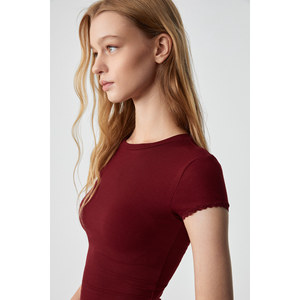 GRIMELANGE DULCE เสื้อยืดแขนสั้นผู้หญิงทรงสลิมฟิตผ้าลูกไม้ - Product Image 3
