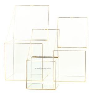 Ensemble de 3 boîtes de rangement en laiton et en verre Vitrines de rangement Boîtes à cube en or Vitrine Boîte d'emballage de bijoux de luxe - Product Image 1