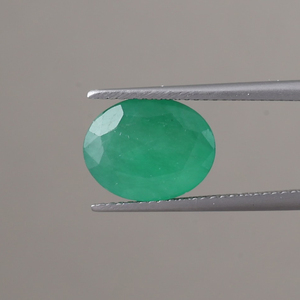 Émeraude naturelle certifiée par un tiers, pierre précieuse en vrac, 4,06 carats, taille ovale, 13x9,5 mm, vert premium, cirage/entoilage - Product Image 1