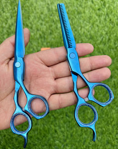 กรรไกรตัดผมสแตนเลสสำหรับช่างตัดผมและมีคุณสมบัติด้านความปลอดภัยโลโก้ออกแบบได้ตามต้องการ - Product Image 3