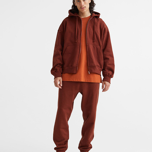 Pantalon de sport coupe-vent léger en polyester personnalisé avec cordon de serrage à la taille - Product Image 2