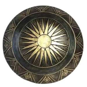 โล่ไม้ไวกิ้งพร้อมสัญลักษณ์นอร์ดิกทำด้วยมือสำหรับการตกแต่งคอสเพลย์กิจกรรมหรือการแสดงบนเวทีในธีม - Product Image 1