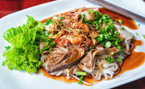 Fideos de Arroz Vietnamitas 50g-100g, Fabricación OEM/ODM, Venta al por Mayor, MOQ Bajo, Fideos de Arroz Secos y Blanqueados, Estilo Sa Dec, Empaquetados en Bolsas - Product Image 4