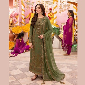 Robe pakistanaise chaude costume en soie ethnique vente chaude robe Farshi Salwar Kameez du Pakistan et de l'Inde WS INTERNATIONAL - Product Image 4