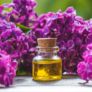 Huile Essentielle de Lilas Pure pour Formulations Cosmétiques, Huile Aromatique Florale Naturelle pour Crèmes, Lotions, Savons et Parfums – Vente en Gros - Product Image 1