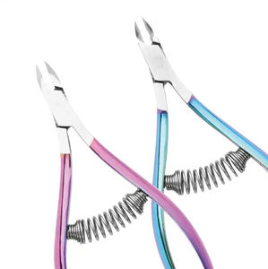 Pinza de cutículas con logotipo personalizado de lujo de acero inoxidable de alta calidad Apertura de mandíbula ancha para dedos Cortaúñas afiladas Belleza - Product Image 5