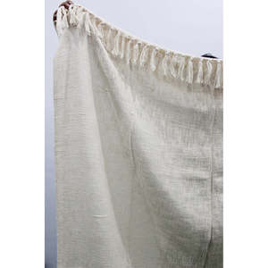 Manta Decorativa Minimalista de Lino y Yute, Teñida en Color Liso, Forma Triangular con Borlas, para Decoración del Hogar, Uso en Todas las Estaciones - Product Image 6