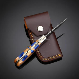 Cuchillo plegable de acero de Damasco Nordic Forge con bloqueo trasero, mango de resina y madera de olivo, funda, cuchillo de bolsillo EDC para camping y caza. - Product Image 5