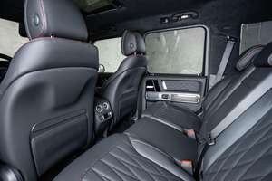 Mercedes-Benz G63 AMG d'occasion 2026, 8 cylindres, 4.0L, essence, E10, 585 ch, 4x4, Euro6e, transmission automatique, conduite à gauche - Product Image 3