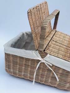 Cesta de pícnic de ratán tejida a mano de diseño tradicional más vendida, versátil y conveniente para picnics al aire libre este verano - Product Image 5