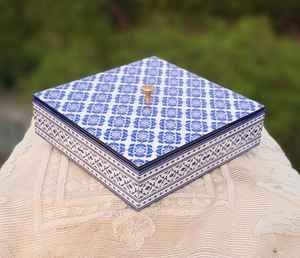 Customized Design and square Shape Simple <b>Wooden</b> Dry Fruit <b>Box</b> for Sale/Pine Solid Wood Table Dry Fruit <b>Storage</b> <b>Box</b> - Product Image 2