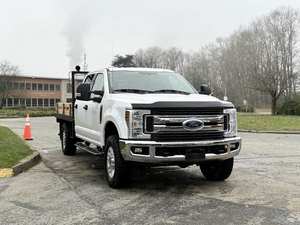 MEJOR OFERTA Camioneta Usada en Excelentes Condiciones, F-350 XLT Super Duty 4x4 2019, Plataforma Plana, con Tanque de Combustible, Lista para Exportar a Todo el Mundo - Product Image 4