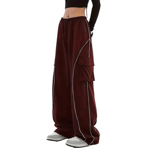 Vente en Gros de Vêtements pour Femmes Pantalon Baggy Taille Haute Long Logo Personnalisé Streetwear Jogging à Jambes Larges Pantalon Cargo pour Femmes - Product Image 4