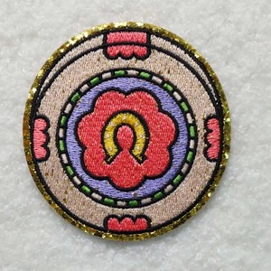 2025 parches bordados personalizados diseño a granel al por mayor parches de flores de corazón de letras en inglés para ropa de negocios para sombrero - Product Image 5