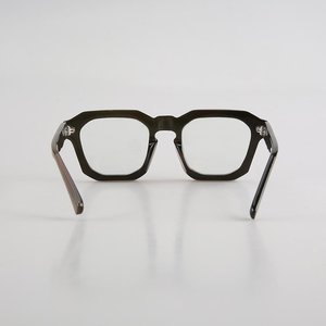 Gafas atemporales de alta calidad para hombres y mujeres Marcos ópticos de cuerno de búfalo natural refinado Técnica tallada Tacto verde - Product Image 1