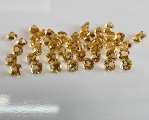 เบาะซิทรีนธรรมชาติตัดเป็นพลอยซิทรีนแบบเหลี่ยมหลวม4มม. คุณภาพสูง - Product Image 1