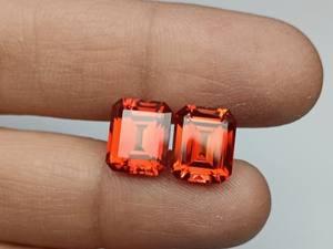 พลอยแซฟไฟร์สีส้มพัพพาราชชาคุณภาพสูง ผลิตในห้องปฏิบัติการ ขนาด 8x10 มม. รูปทรงแปดเหลี่ยม แบบสเต็ป/ทรงเอเมอรัลด์ น้ำหนัก 4.55 กะรัต สำหรับทำเครื่องประดับ - Product Image 5