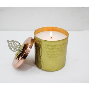 Tarro de vela de Metal decorativo hecho a mano resistente al óxido con tapa Tarro de vela de forma redonda para decoración del hogar - Product Image 3