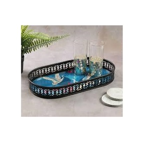 Plateaux de service ronds en métal de qualité supérieure, très vendus, avec une finition polie exceptionnelle - Product Image 3