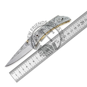 Venta caliente cuchillo plegable hecho a mano D2 hoja de acero mango grabado a mano personalizable DIY colección regalos OEM ODM EDC herramienta - Product Image 1