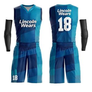 Ensemble d'uniformes de basketball personnalisés par sublimation pour hommes – Vêtements d'entraînement en mesh à séchage rapide, avec logo d'équipe, nom et numéro personnalisables, vente en gros - Product Image 1