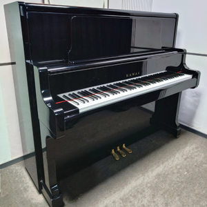 Piano droit Kawai US50 En stock Livraison rapide Piano droit robuste pour une utilisation à long terme pour la scène et le studio d'occasion - Product Image 1