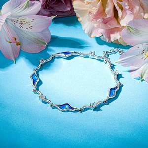 Bracelet Jeulia Midsummer Night River Ripples avec diamants ronds - Product Image 3