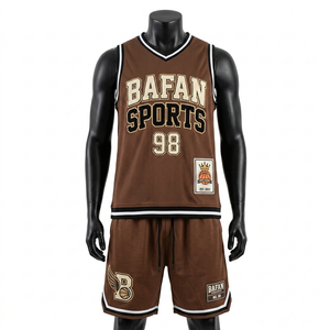 Ensemble maillot et short de basket-ball personnalisé, 150 GSM, panneaux en maille polyester léger, logo transfert thermique, pour homme - Product Image 1