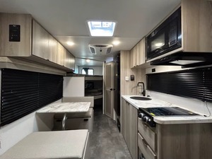 Autocaravanas 4x4 de lujo modernas Excelente diseño 4x2 Automático RV Caravana-Compatible con camiones todoterreno Remolques duraderos para viajes - Product Image 3