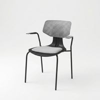 Chaise de bureau moderne en maille, accoudoirs réglables en hauteur, dossier ouvert, design ergonomique, pieds en métal, siège pivotant empilable