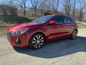 Precio bajo, Hyundai Elantra GT 2018, auto usado en venta - Product Image 1
