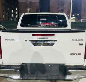 Toyota Hilux Revo 2017 Usada, Volante a la Derecha - Product Image 6