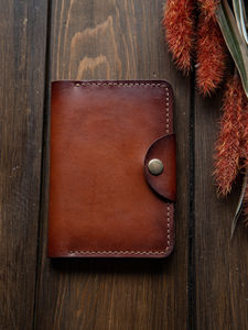 Portadocumentos de Cuero Genuino de Alta Calidad para Documentos de Auto, Solución Elegante y Práctica para Guardar Documentos - Product Image 2