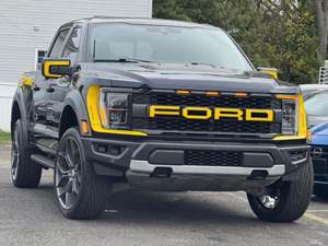 Ford F-150 Raptor SuperCrew 4WD 2024, Volante a la Izquierda, Interior Oscuro, Asientos de Cuero, Neumáticos R19, Techo Solar Panorámico Automático, Eléctrico - Product Image 4