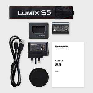 Caméra vidéo numérique professionnelle compacte 4K sans miroir plein format avec viseur OLED inclinable en direct, boîtier uniquement - Product Image 1