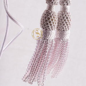พู่ห้อยแบบแท่งทองพร้อมสายสำหรับใช้ตกแต่งเสื้อผ้าตามสั่ง - Product Image 1