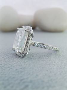 Ensemble de bagues de fiançailles et de mariage en or jaune blanc massif 14K VVS Lab Grown Emerald Cut Diamond GIA Certified HALO 3.0 CT - Product Image 3