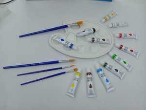 Ensemble de peinture 17 pièces, 12 peintures lavables non toxiques, 4 pinceaux, 1 palette - Product Image 3