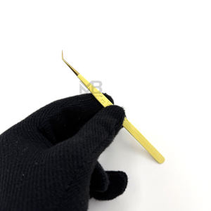 Pinzas para Pestañas de Acero Inoxidable Japonés con Punta Dorada de Aislamiento Largo de 45 Grados, Marca Privada - Product Image 3