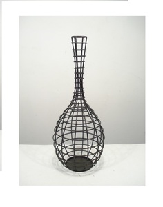 Jarrón decorativo de metal con diseño acanalado para decoración del hogar - Product Image 6